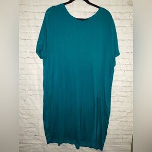 torrid Teal Short Sleeve Crewneck TShirt Dress with slit on side